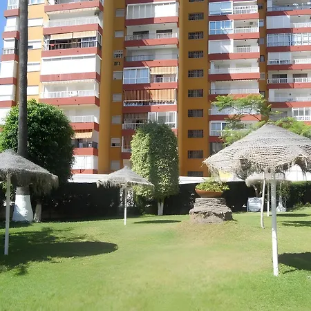 Apartment Next To Puerto Marina And The