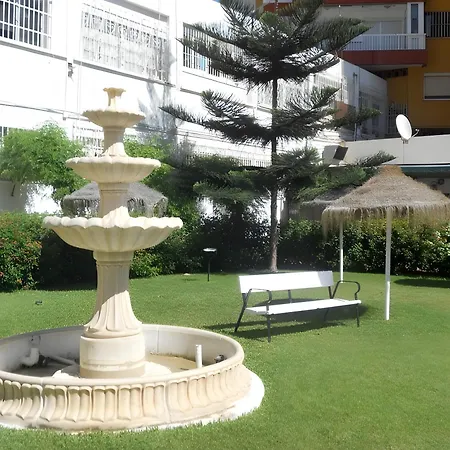 Apartment Next To Puerto Marina And The